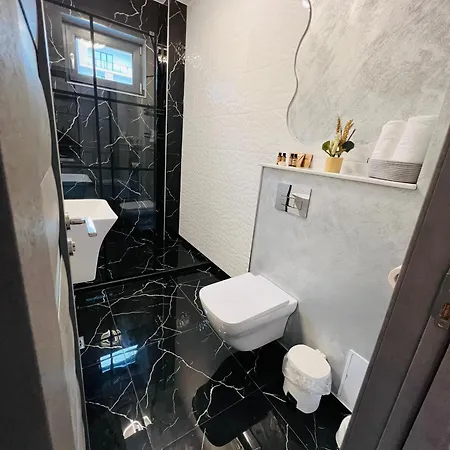 Apartment Magic *